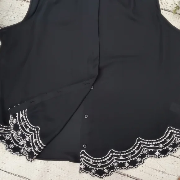 ELLE black scalloped trim sleeveless button up blouse NWT. XXL - Picture 6 of 12